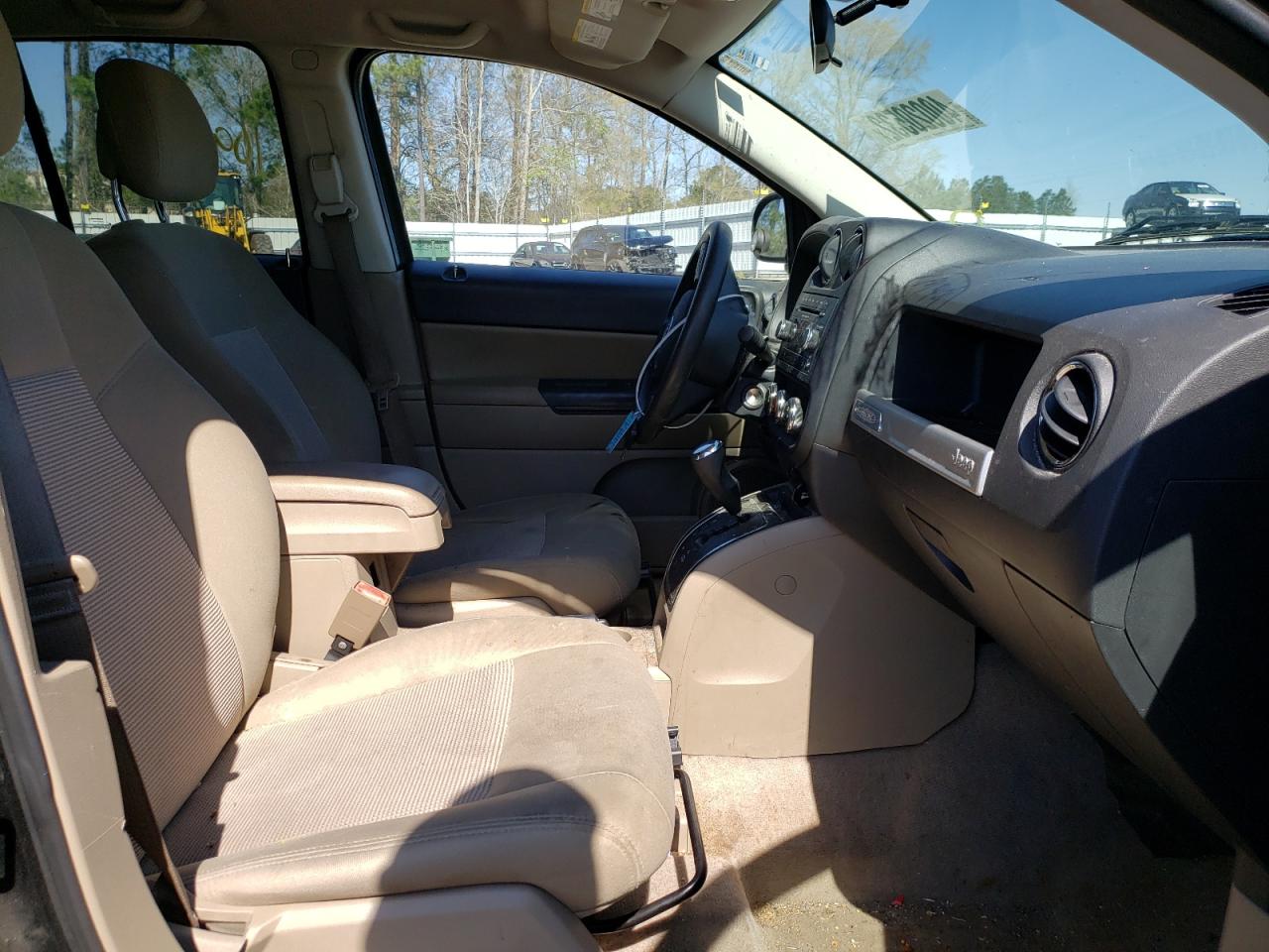 Photo 5 from auction – 2014 JEEP COMPASS SP with VIN 1C4NJCBA9ED777139