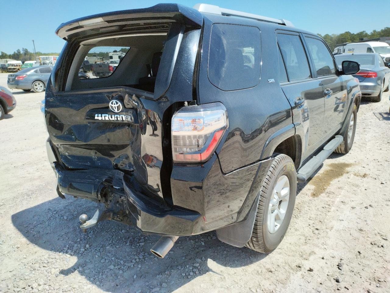 Photo 4 from auction – 2015 TOYOTA 4RUNNER SR with VIN JTEZU5JR4F5086300