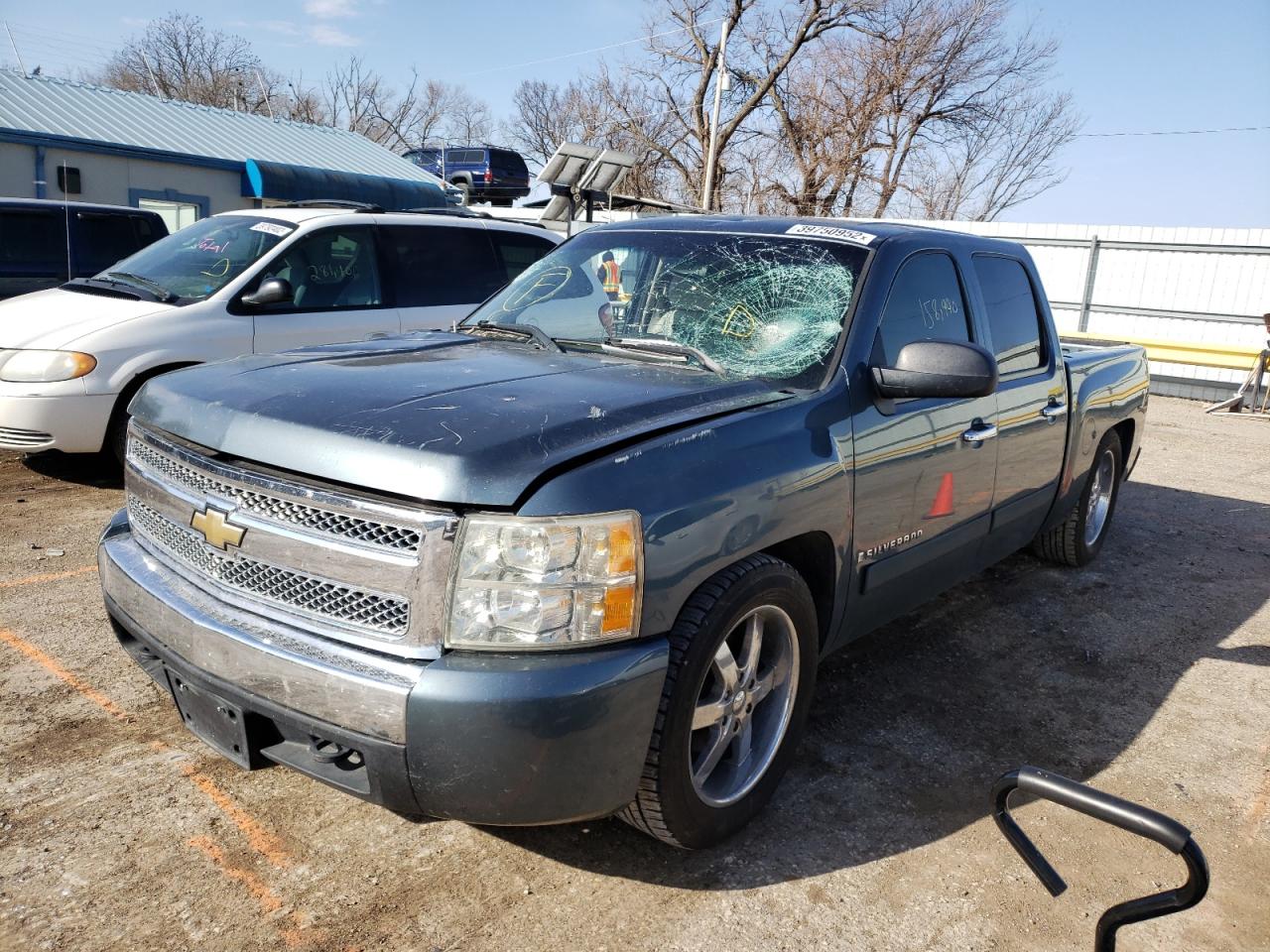 Photo 2 from auction – 2007 CHEVROLET SILVERADO with VIN 2GCEC13C271546578