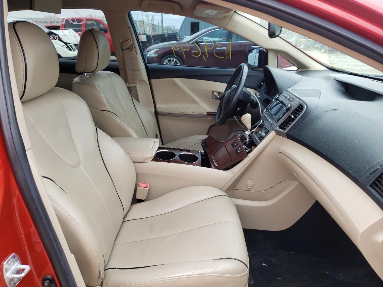 Photo 5 from auction – 2010 TOYOTA VENZA with VIN 4T3BA3BB9AU013798