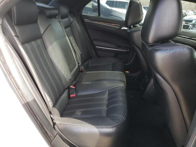 Photo 6 from auction – 2018 CHRYSLER 300 S with VIN 2C3CCABG1JH240275