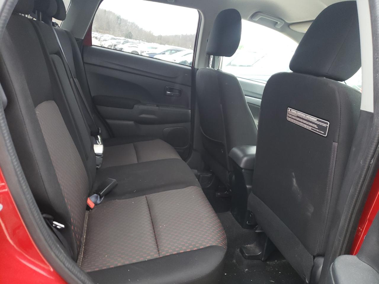 Photo 6 from auction – 2017 MITSUBISHI OUTLANDER with VIN JA4AP3AUXHZ044057