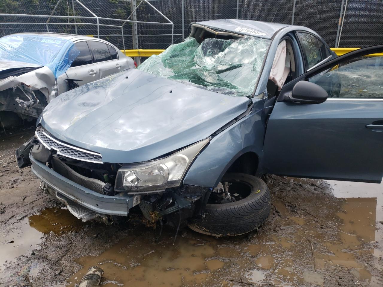 Photo 2 from auction – 2012 CHEVROLET CRUZE LS with VIN 1G1PC5SH7C7352793