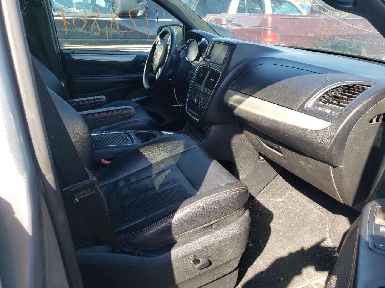 Photo 5 from auction – 2014 DODGE GRAND CARA with VIN 2C4RDGEG9ER337290