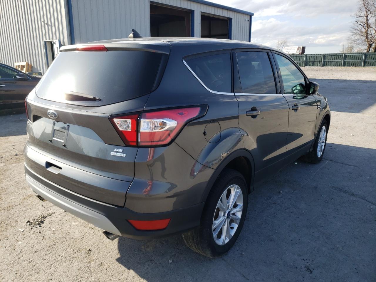 Photo 4 from auction – 2019 FORD ESCAPE SE with VIN 1FMCU0GD4KUA11889