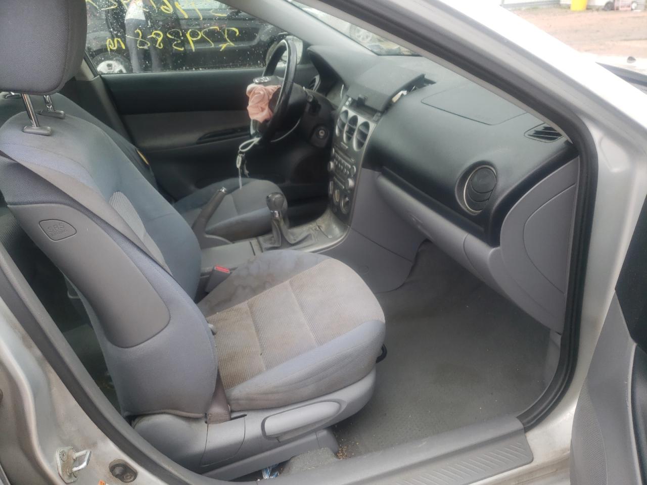 Photo 5 from auction – 2005 MAZDA 6 I with VIN 1YVHP80C355M10898