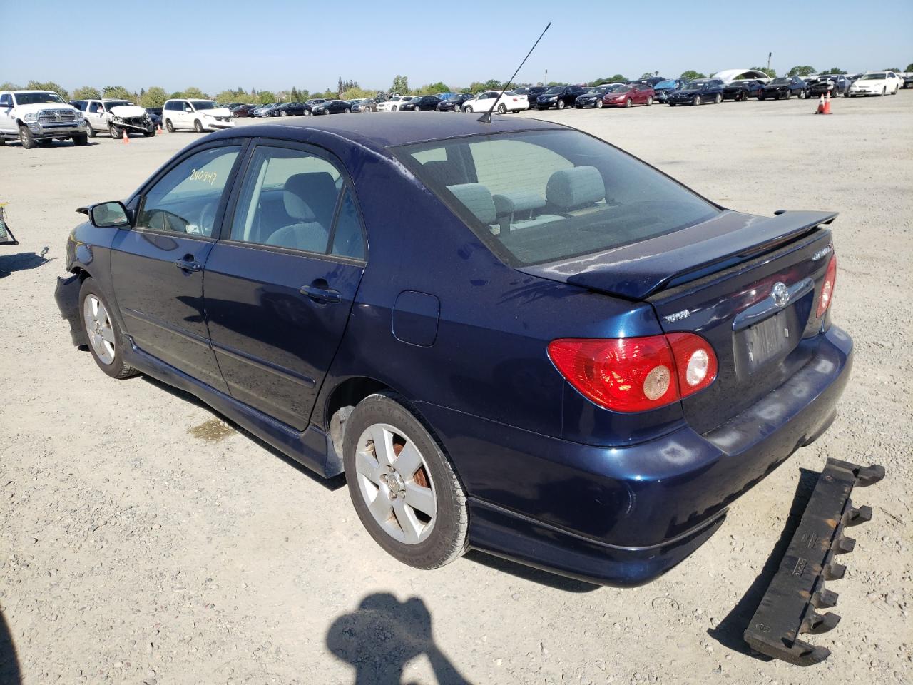 Photo 3 from auction – 2007 TOYOTA COROLLA CE with VIN 1NXBR30EX7Z864435