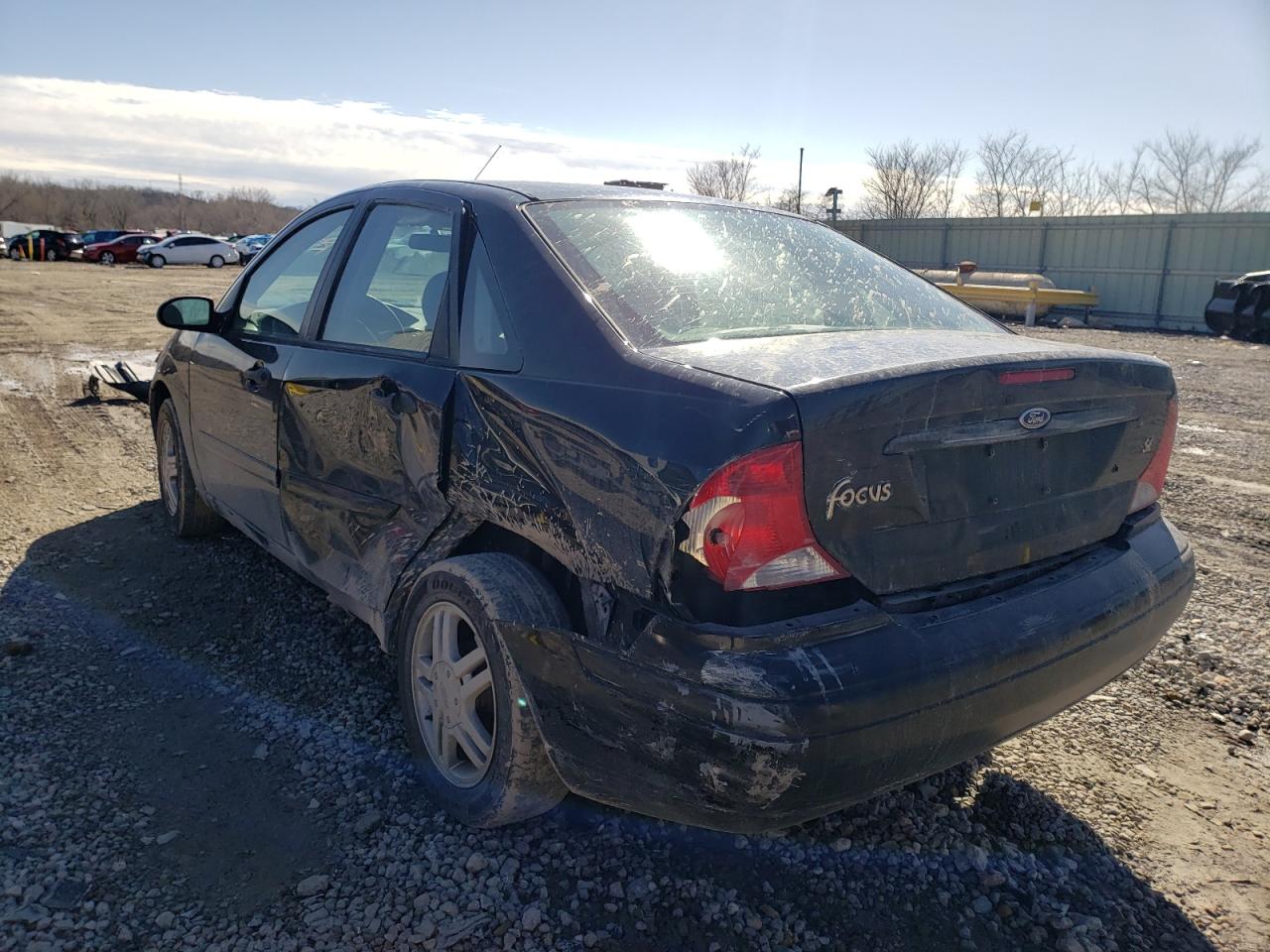 Photo 3 from auction – 2004 FORD FOCUS SE C with VIN 1FAFP34Z44W139279
