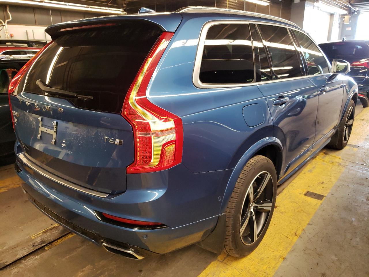 Photo 4 from auction – 2016 VOLVO XC90 T6 with VIN YV4A22PM2G1065257