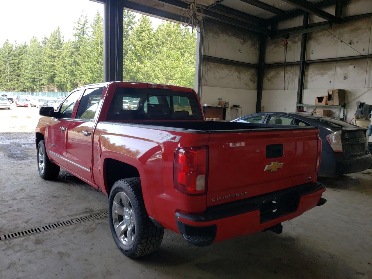 صورة رقم 3 من المزاد - 2018 CHEVROLET SILVERADO مع VIN 3GCUKSEC9JG421206