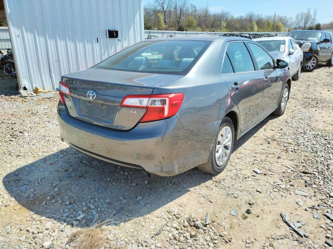 Photo 4 from auction – 2014 TOYOTA CAMRY L with VIN 4T4BF1FK3ER369202