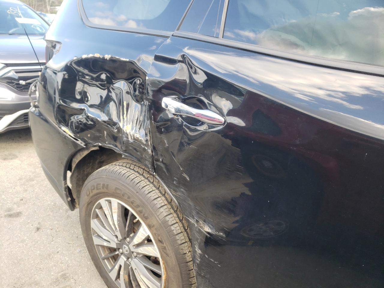 Photo 9 from auction – 2017 NISSAN PATHFINDER with VIN 5N1DR2MM7HC680467