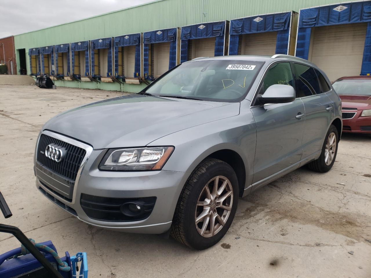 Photo 2 from auction – 2011 AUDI Q5 PREMIUM with VIN WA1CFBFP7BA059260