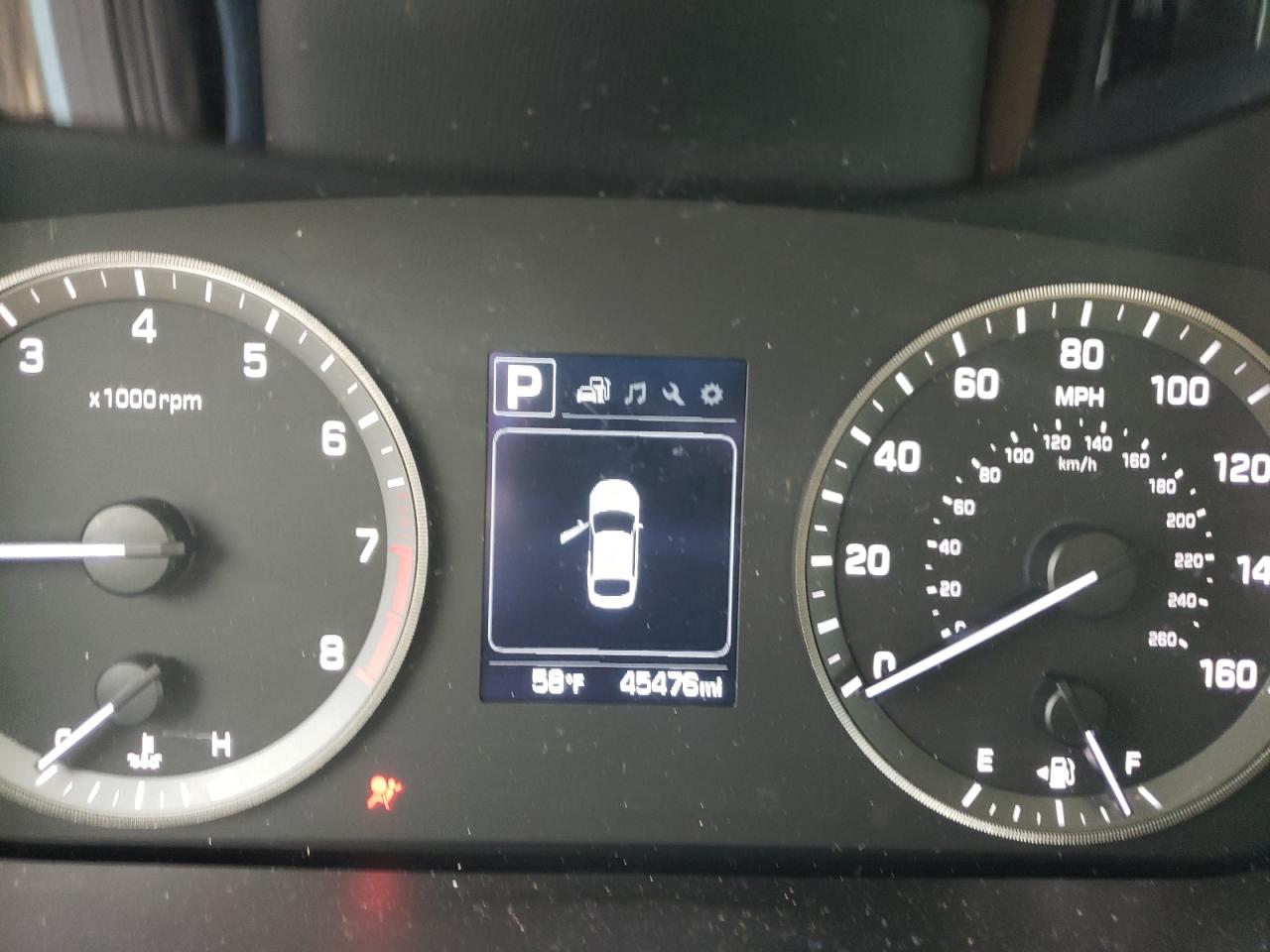 Photo 8 from auction – 2017 HYUNDAI SONATA SE with VIN 5NPE24AF4HH526396