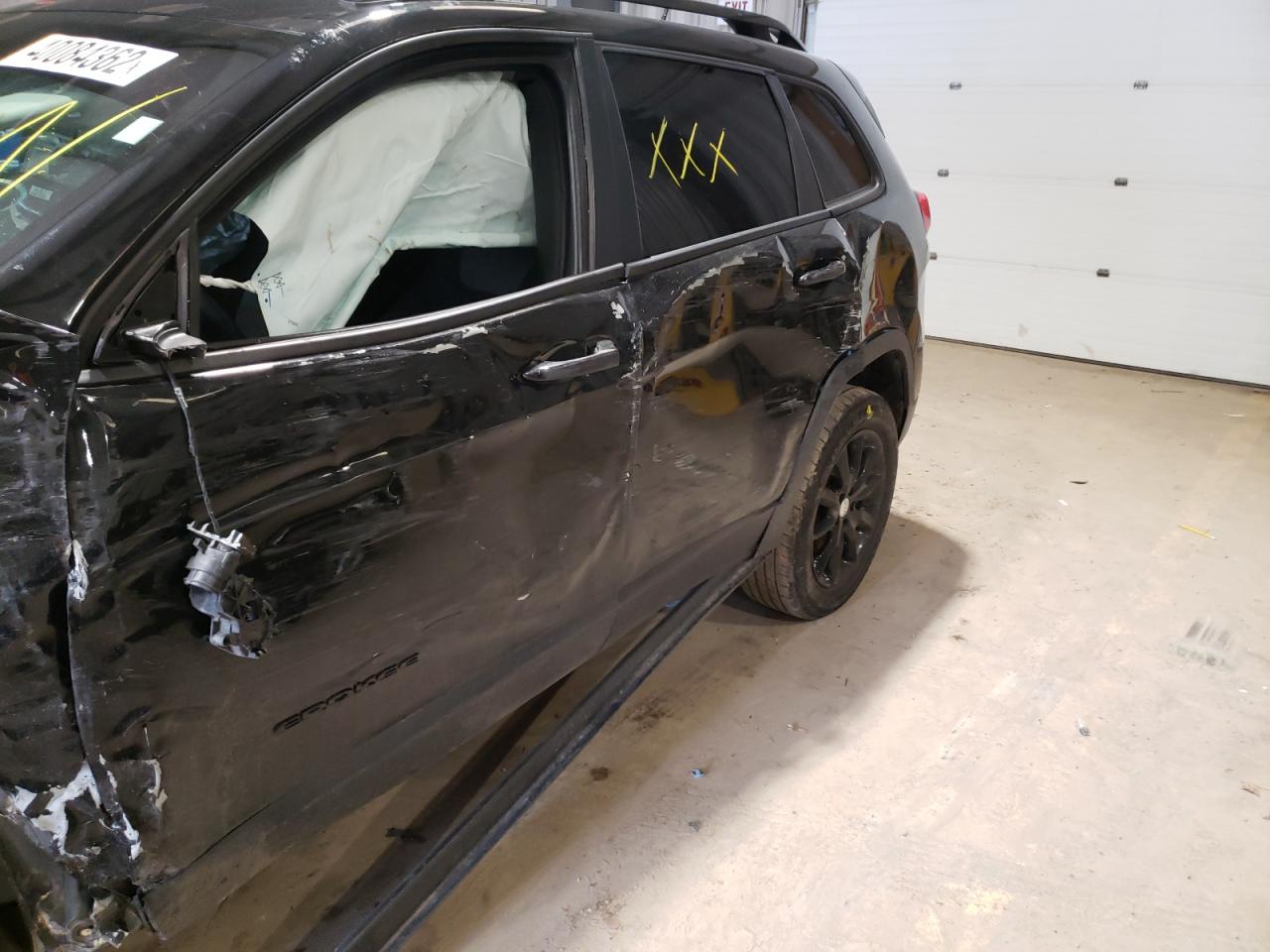 Photo 10 from auction – 2014 JEEP CHEROKEE L with VIN 1C4PJMCS2EW309893