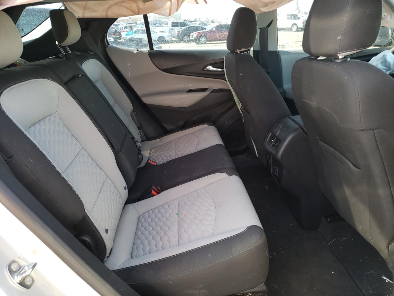 Photo 6 from auction – 2020 CHEVROLET EQUINOX LS with VIN 3GNAXSEV1LS633062