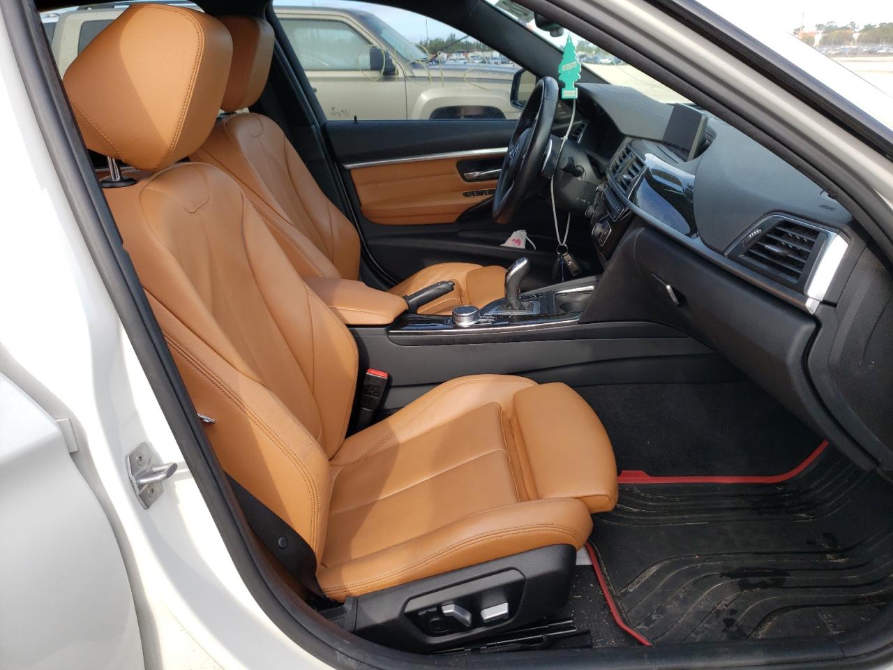 Photo 5 from auction – 2018 BMW 340 I with VIN WBA8B3G59JNV01230