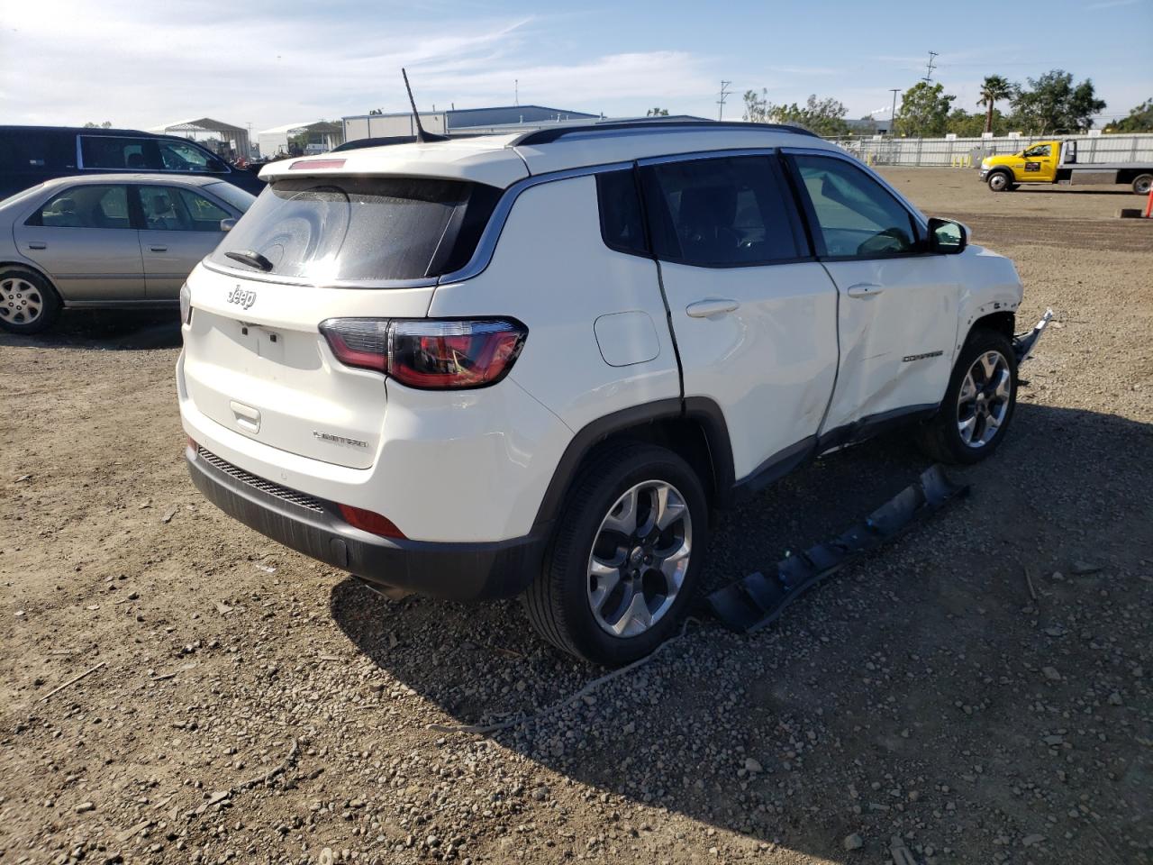 Photo 4 from auction – 2018 JEEP COMPASS LI with VIN 3C4NJCCB4JT406885