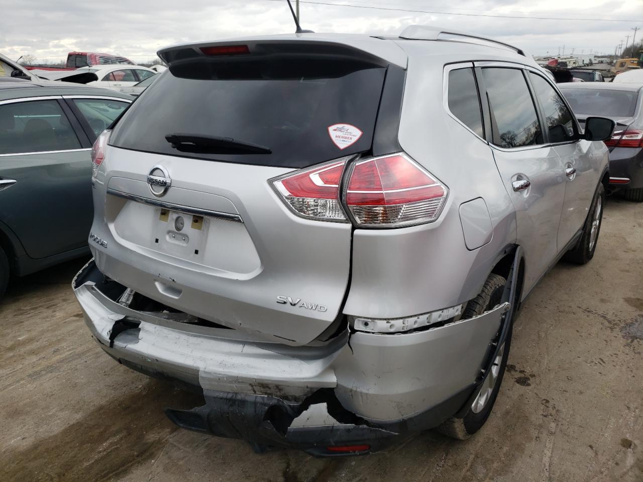 Photo 4 from auction – 2016 NISSAN ROGUE S with VIN KNMAT2MV7GP700791
