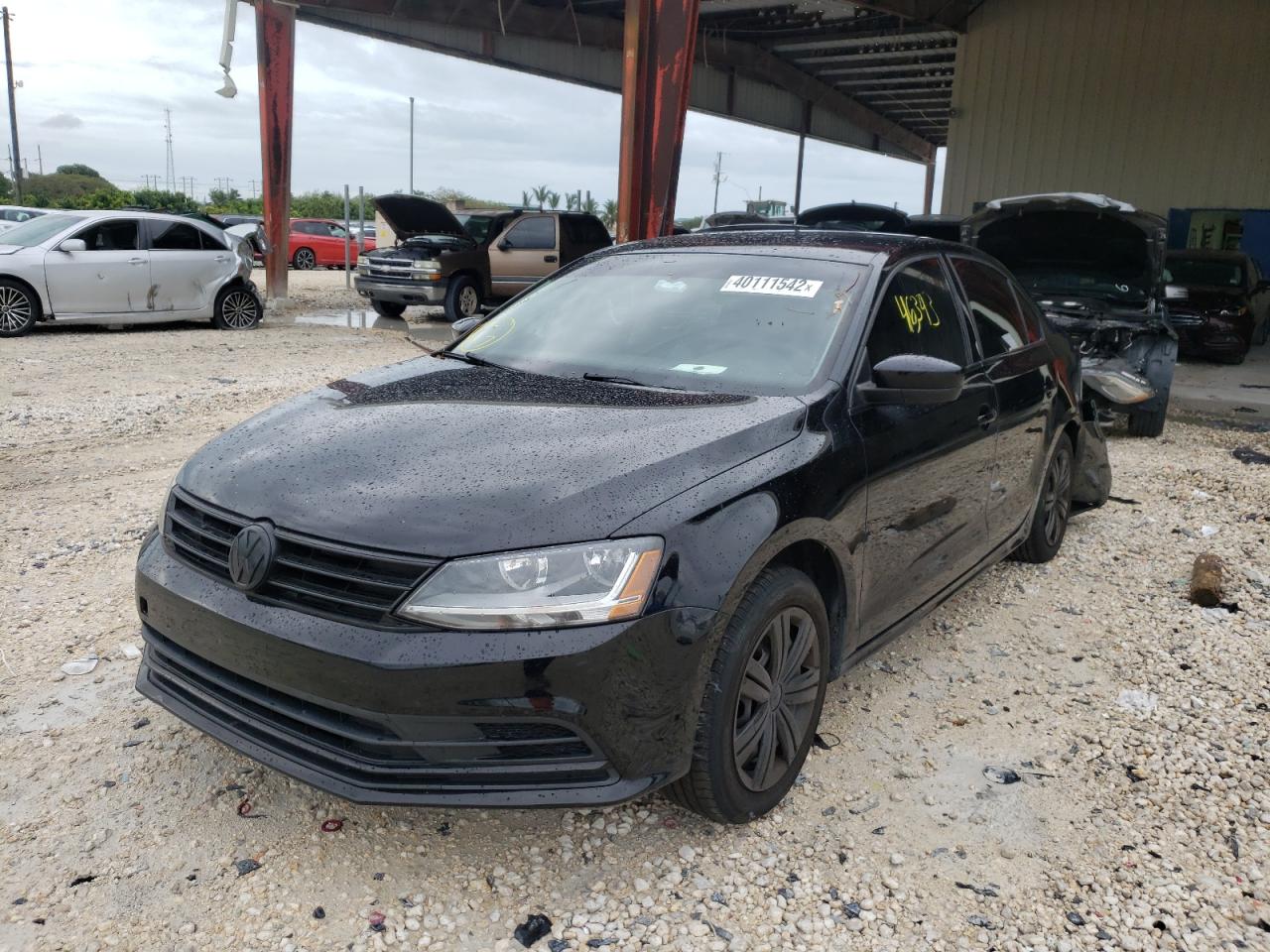Photo 2 from auction – 2017 VOLKSWAGEN JETTA S with VIN 3VW2B7AJXHM317714