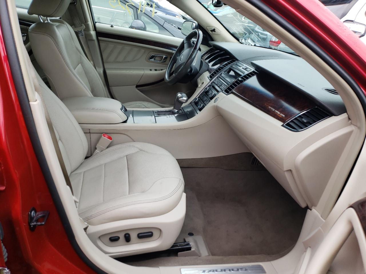 Фото 5 с аукциона – 2010 FORD TAURUS LIM с VIN 1FAHP2FW8AG126644