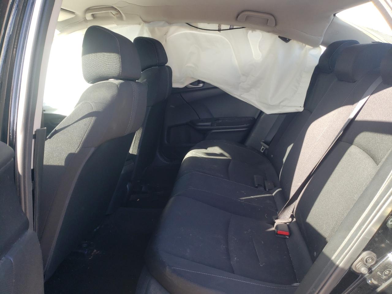 Photo 6 from auction – 2016 HONDA CIVIC LX with VIN 19XFC2F55GE021914