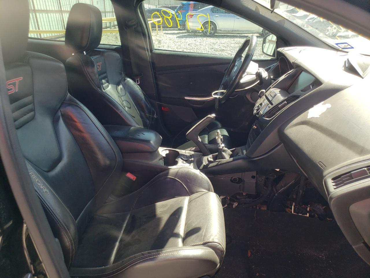 Photo 5 from auction – 2014 FORD FOCUS ST with VIN 1FADP3L98EL430167