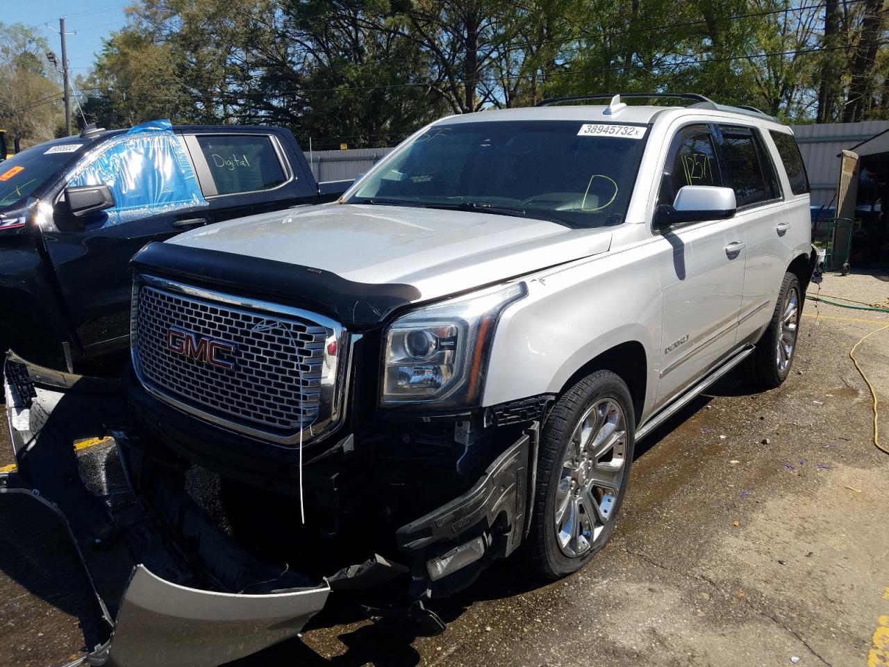 Photo 2 from auction – 2016 GMC YUKON DENA with VIN 1GKS2CKJ7GR184096