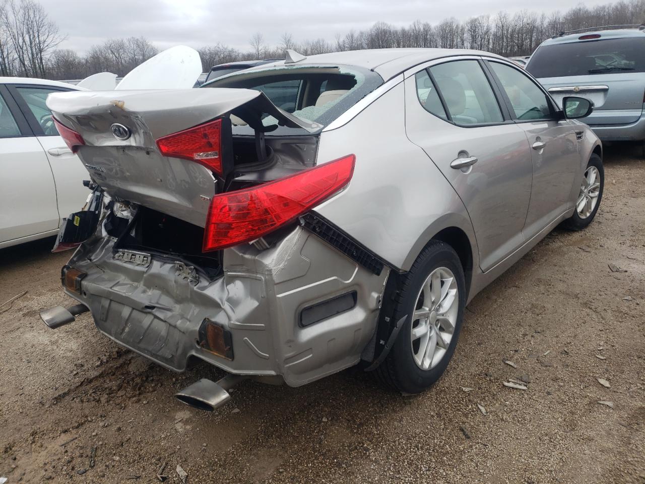 Photo 4 from auction – 2012 KIA OPTIMA LX with VIN 5XXGM4A71CG073676