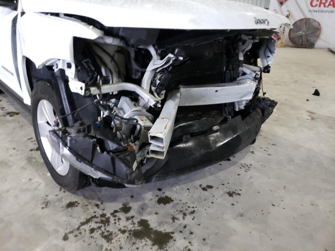 Photo 9 from auction – 2017 JEEP COMPASS SP with VIN 1C4NJDBB2HD105619