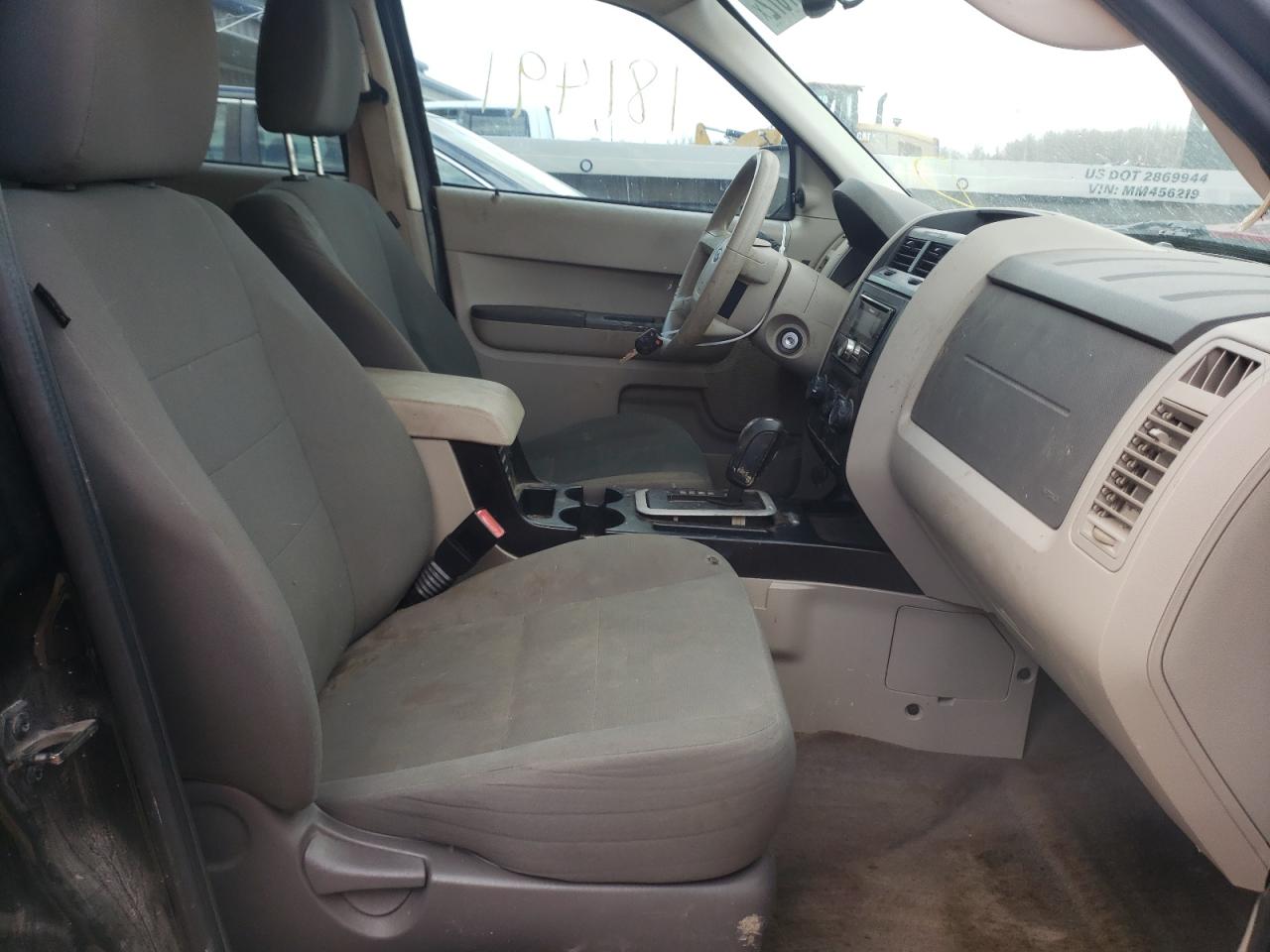 Photo 5 from auction – 2011 FORD ESCAPE XLS with VIN 1FMCU0C7XBKC53565