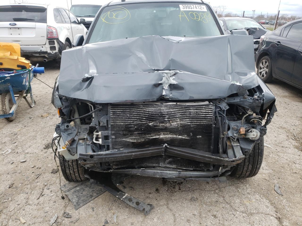 Zdjęcie 9 z aukcji – 2008 FORD ESCAPE LIM z VIN 1FMCU94128KA02837