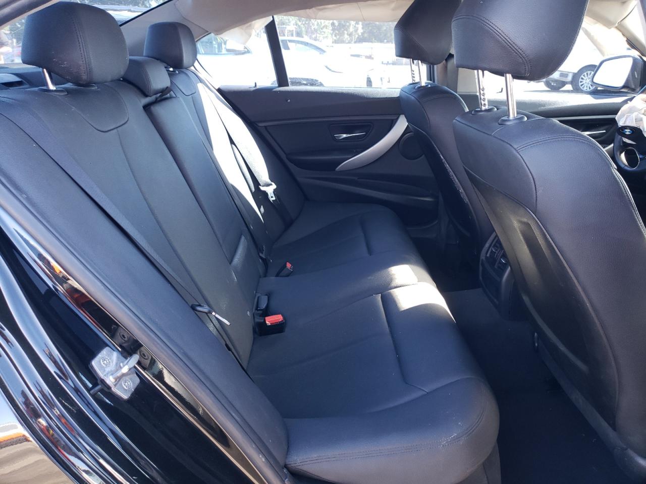 Photo 6 from auction – 2013 BMW 320 I with VIN WBA3B1C58DK129387
