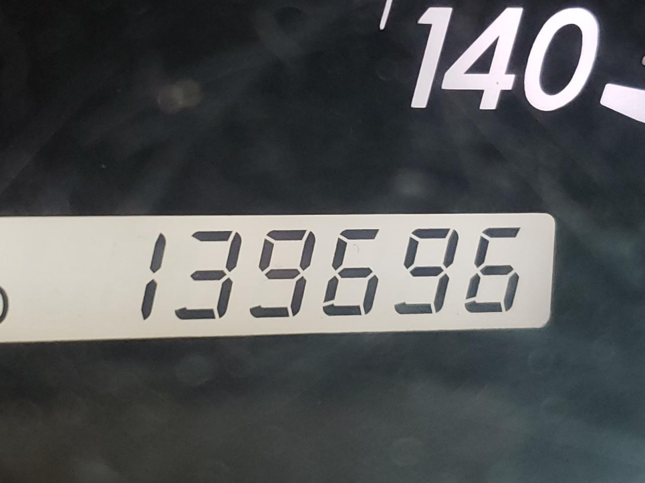 Photo 8 from auction – 2005 TOYOTA CAMRY LE with VIN 4T1BE32K05U550448
