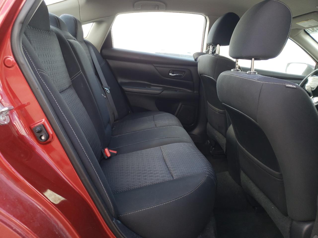 Photo 6 from auction – 2016 NISSAN ALTIMA 2.5 with VIN 1N4AL3AP5GC170720