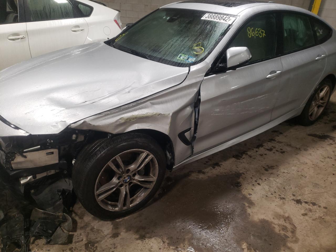 Photo 9 from auction – 2014 BMW 335 XIGT with VIN WBA3X9C58ED153551
