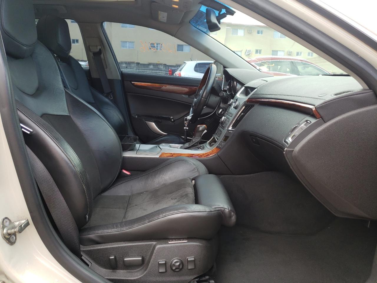 Photo 5 from auction – 2010 CADILLAC CTS PREMIU with VIN 1G6DP5EV1A0141601