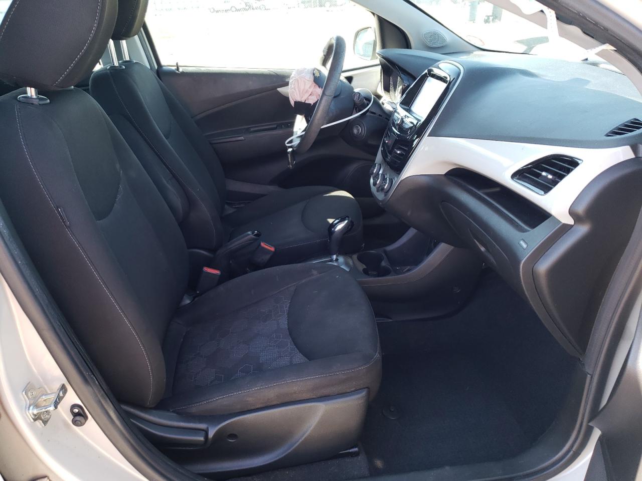 Photo 5 from auction – 2017 CHEVROLET SPARK 1LT with VIN KL8CD6SA4HC773714