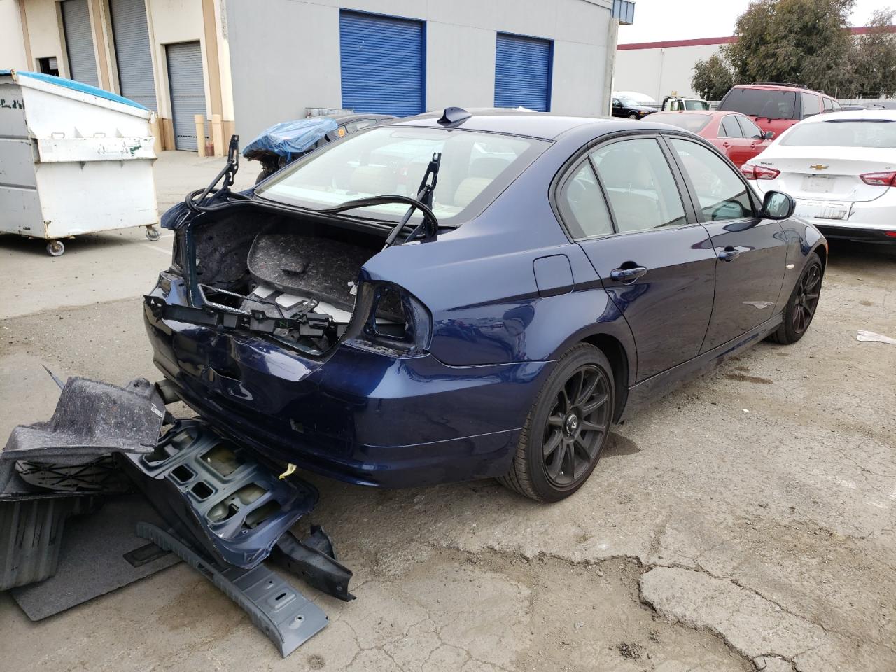 Photo 4 from auction – 2011 BMW 328 I SULE with VIN WBAPH5C53BA998988