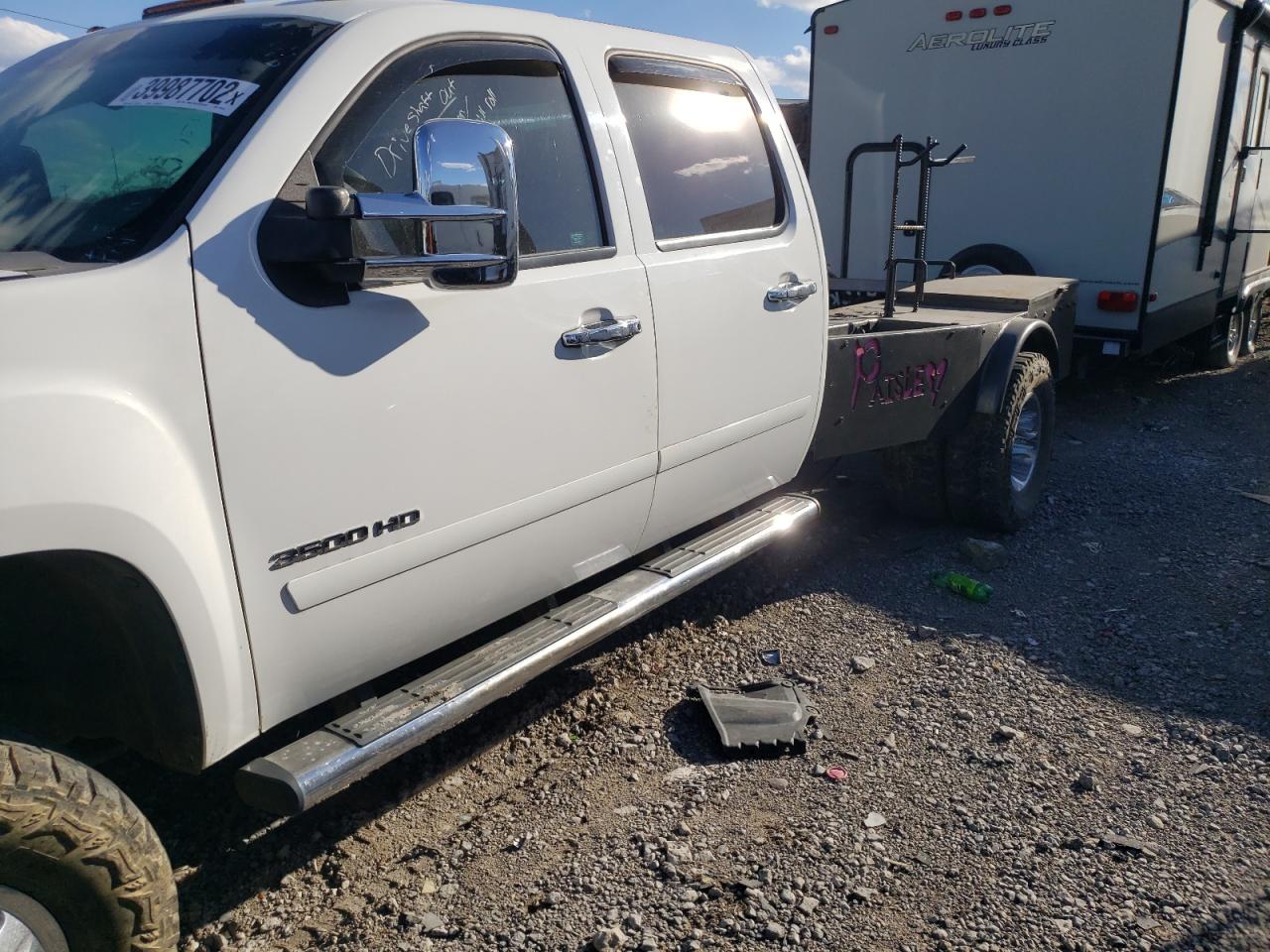 Photo 10 from auction – 2011 GMC SIERRA K35 with VIN 1GT422C85BF225944