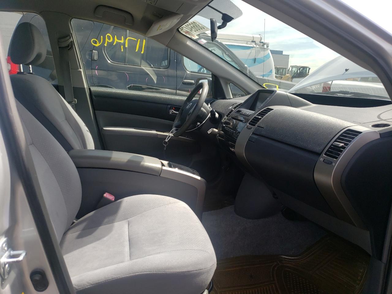 Photo 5 from auction – 2008 TOYOTA PRIUS with VIN JTDKB20U583452764