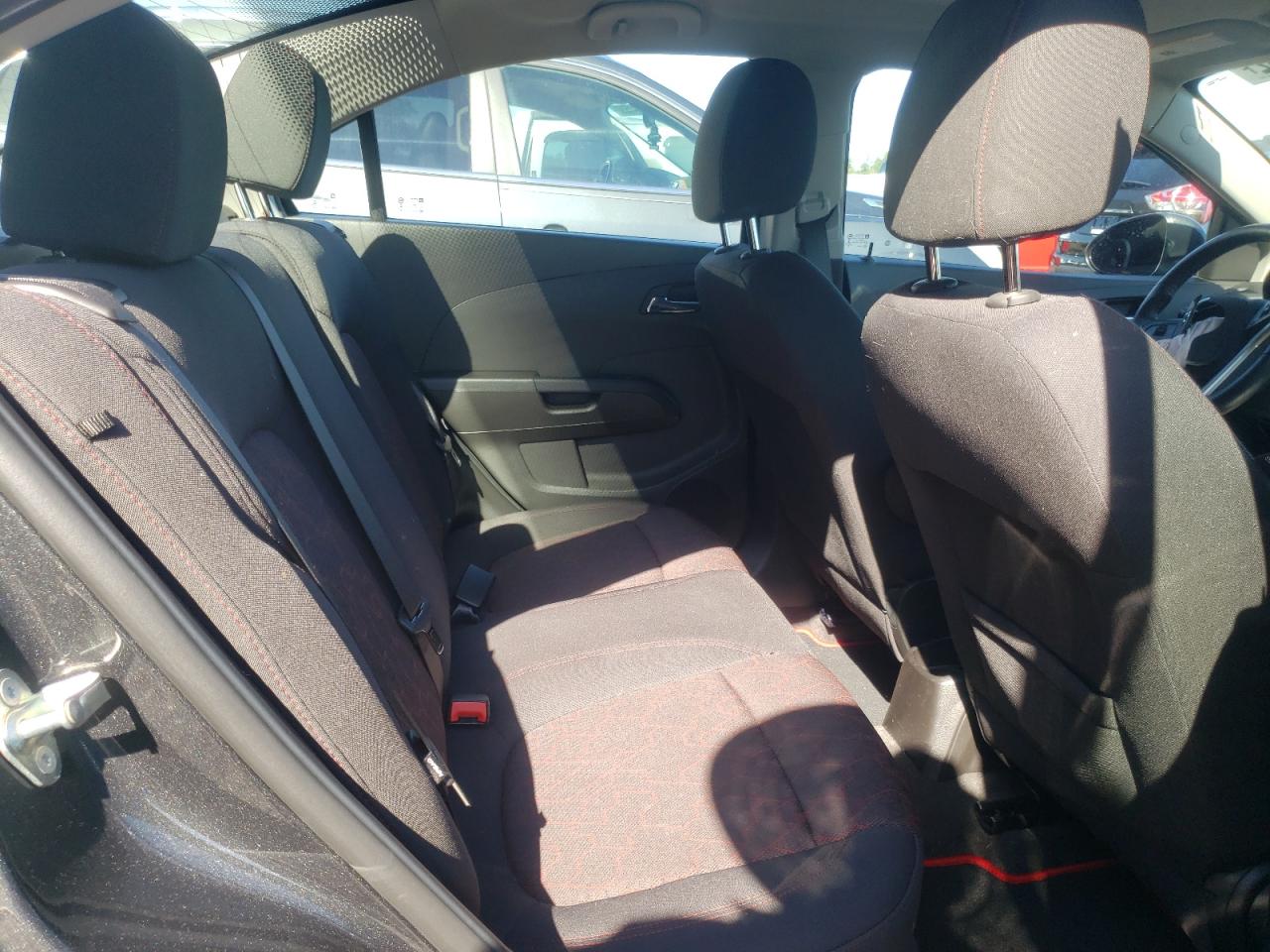 Photo 6 from auction – 2020 CHEVROLET SONIC LT with VIN 1G1JD5SBXL4124626