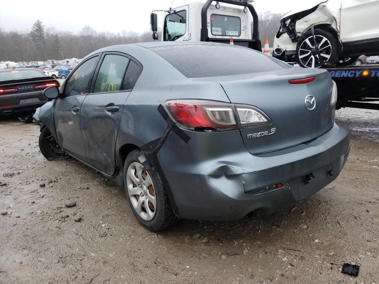 Photo 3 from auction – 2012 MAZDA 3 I with VIN JM1BL1UGXC1518418