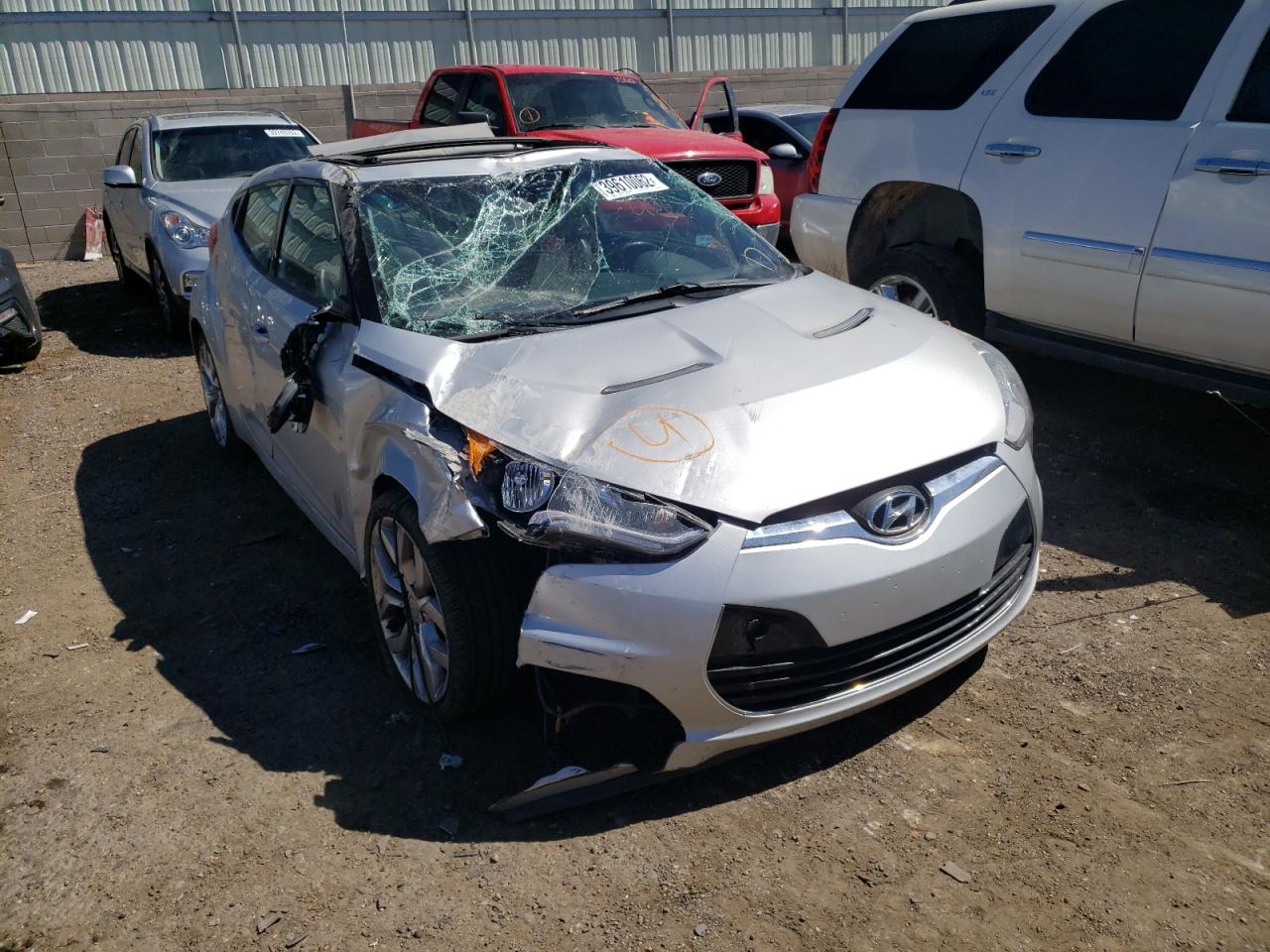 HYUNDAI VELOSTER 2015 with VIN KMHTC6AD5FU240733 - Photo from auction