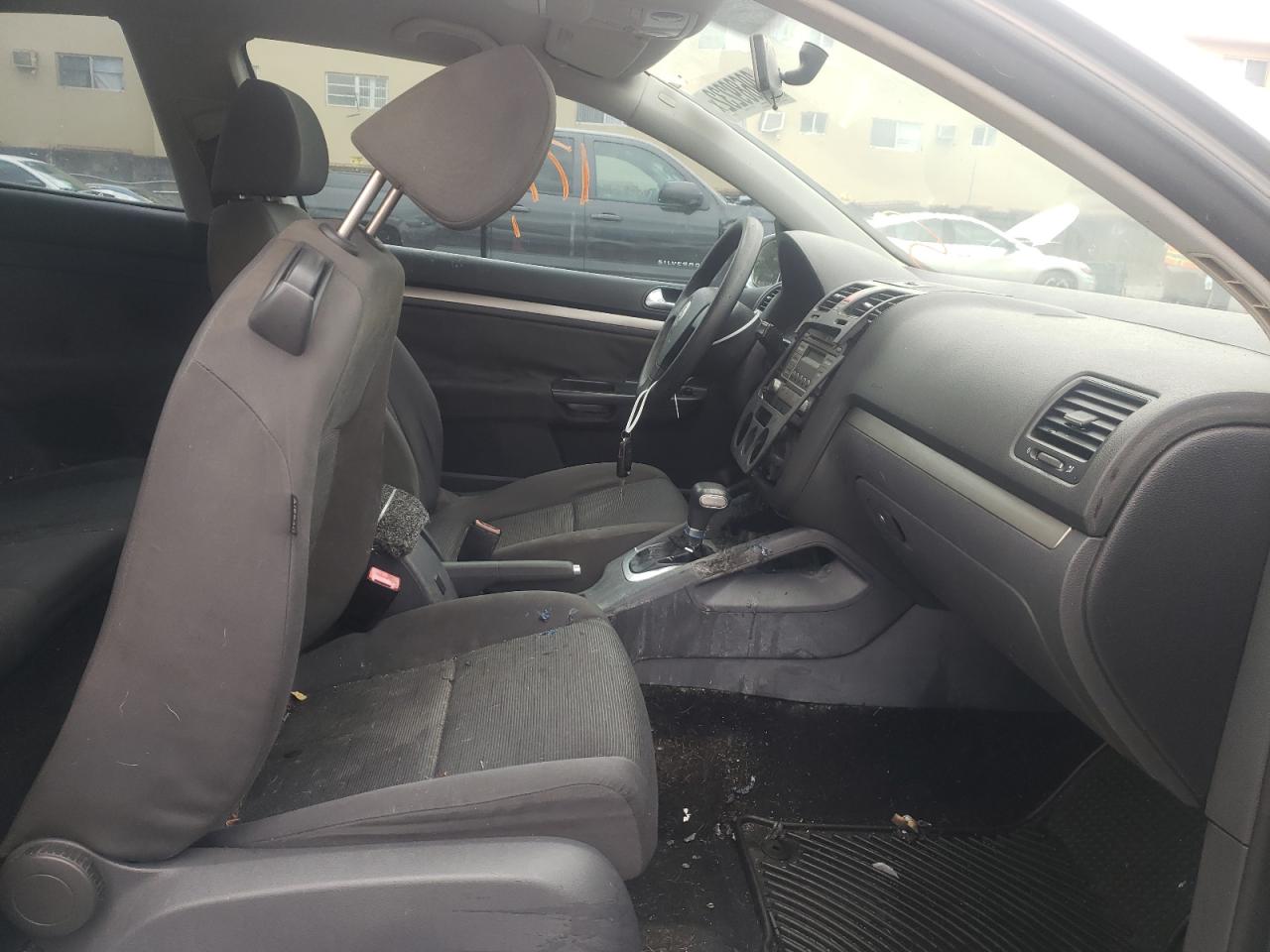 Photo 5 from auction – 2008 VOLKSWAGEN RABBIT with VIN WVWBA71K98W249663