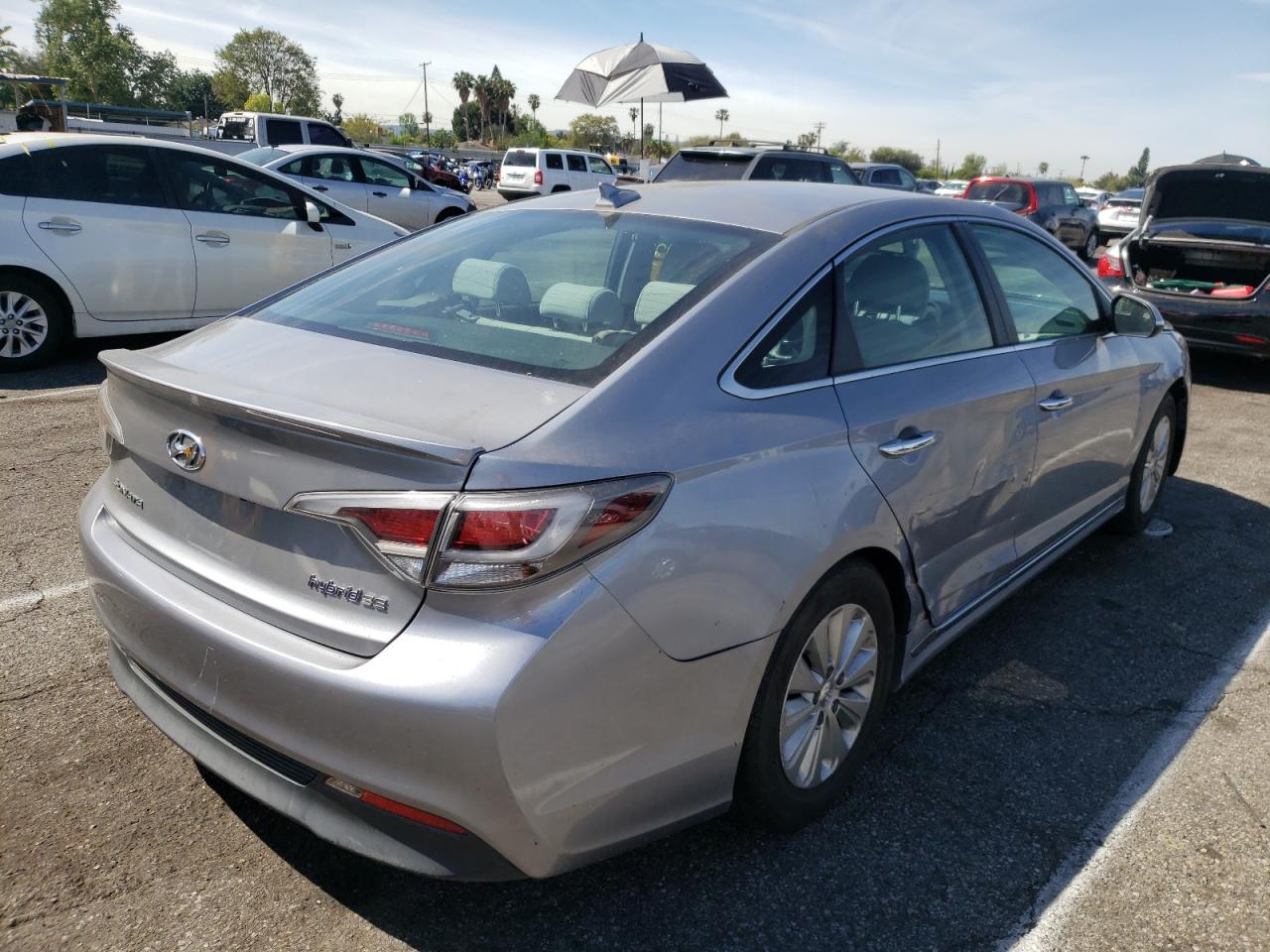Photo 4 from auction – 2016 HYUNDAI SONATA HYB with VIN KMHE24L10GA012211