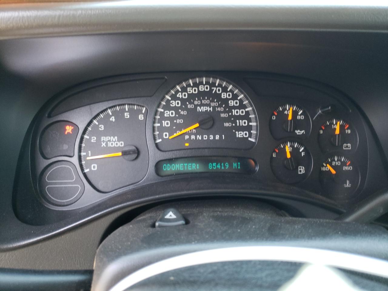 Photo 8 from auction – 2006 CHEVROLET SILVERADO with VIN 1GCEC19VX6Z123634