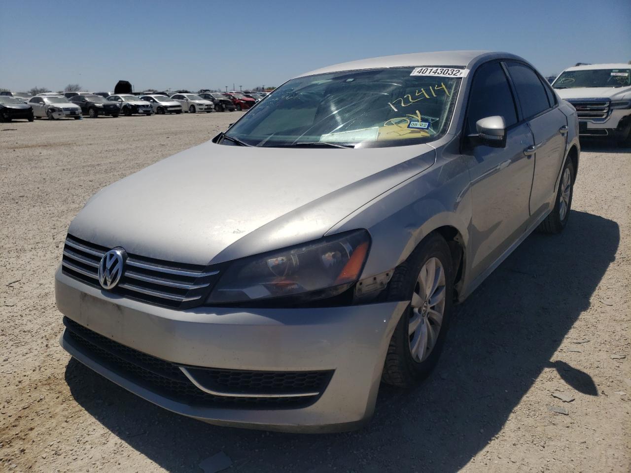Photo 2 from auction – 2013 VOLKSWAGEN PASSAT S with VIN 1VWAP7A3XDC075596