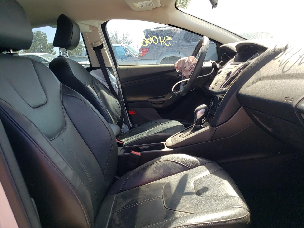 Photo 5 from auction – 2015 FORD FOCUS SE with VIN 1FADP3F25FL364015