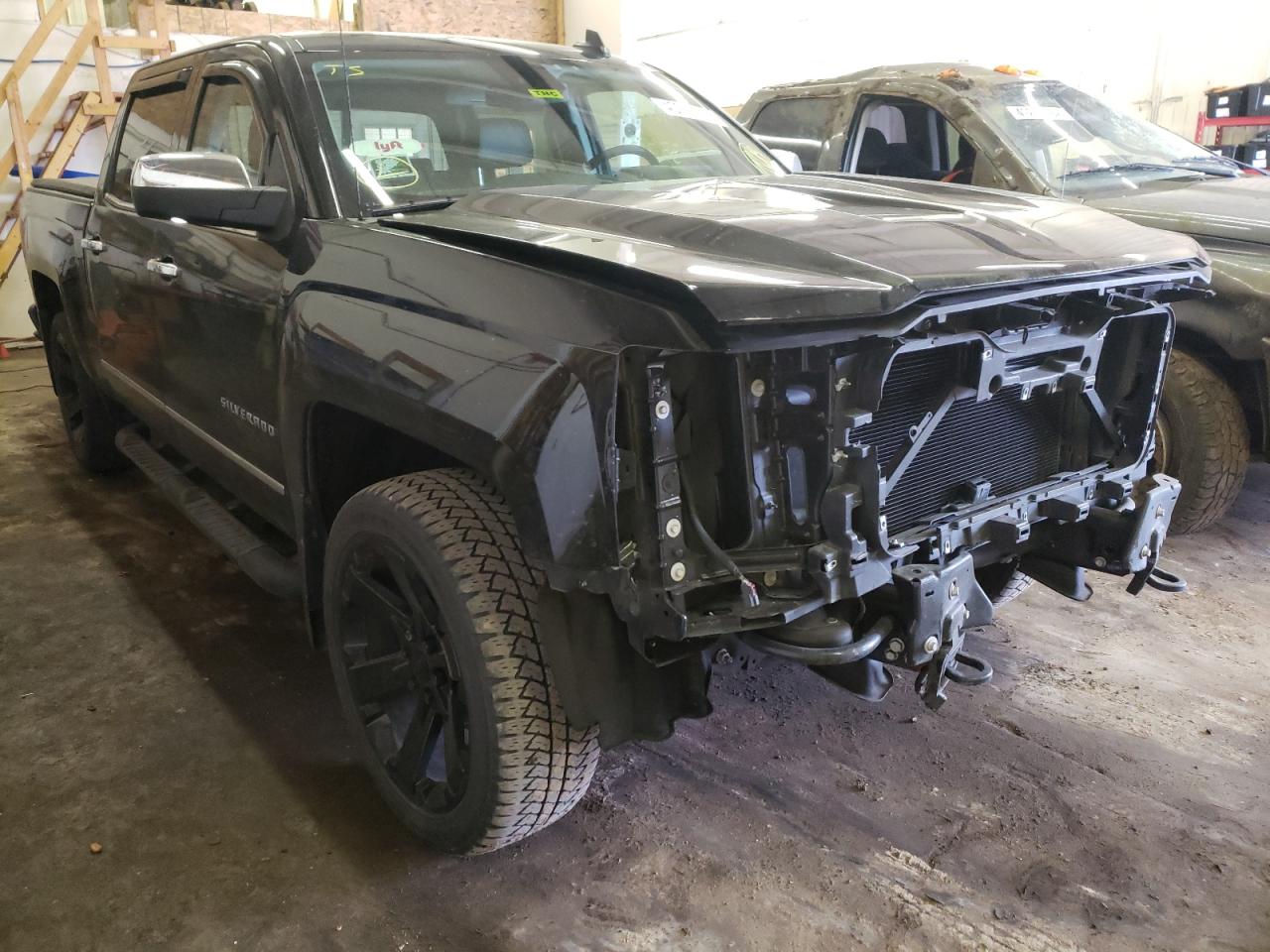 CHEVROLET SILVERADO 2018 with VIN 3GCUKSEJ0JG196947 - Photo from auction
